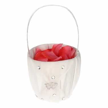 Bruidsmeisje accessoires mandje met rozenblaadjes